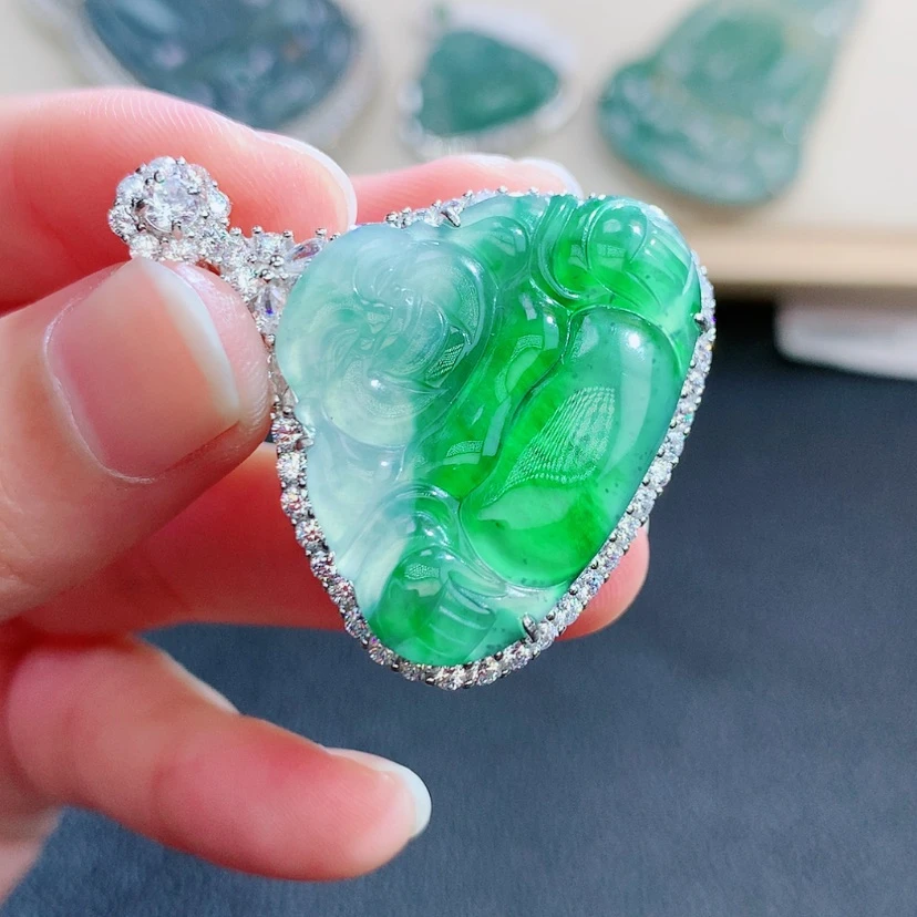 【闪购商品】翡翠颈饰银S925镶嵌翡翠