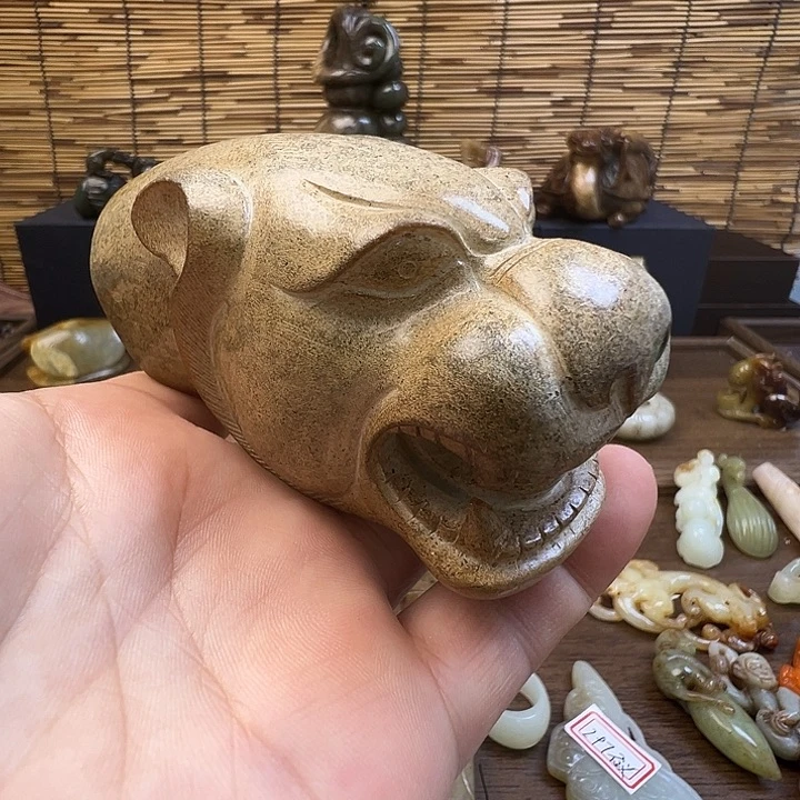 未镶嵌和田玉（糖玉）挂件