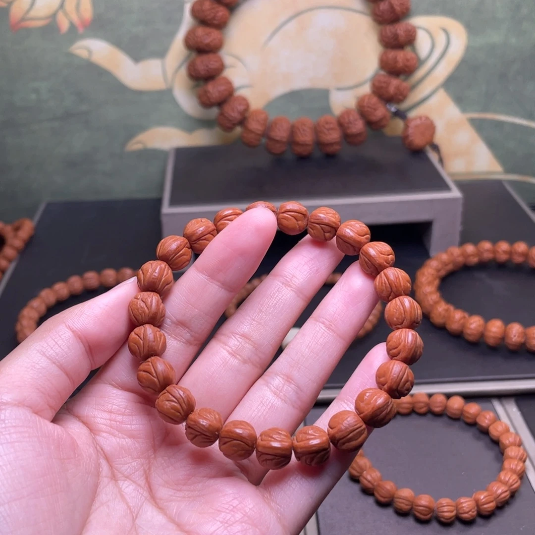 吊坠桃核10玉龙脊