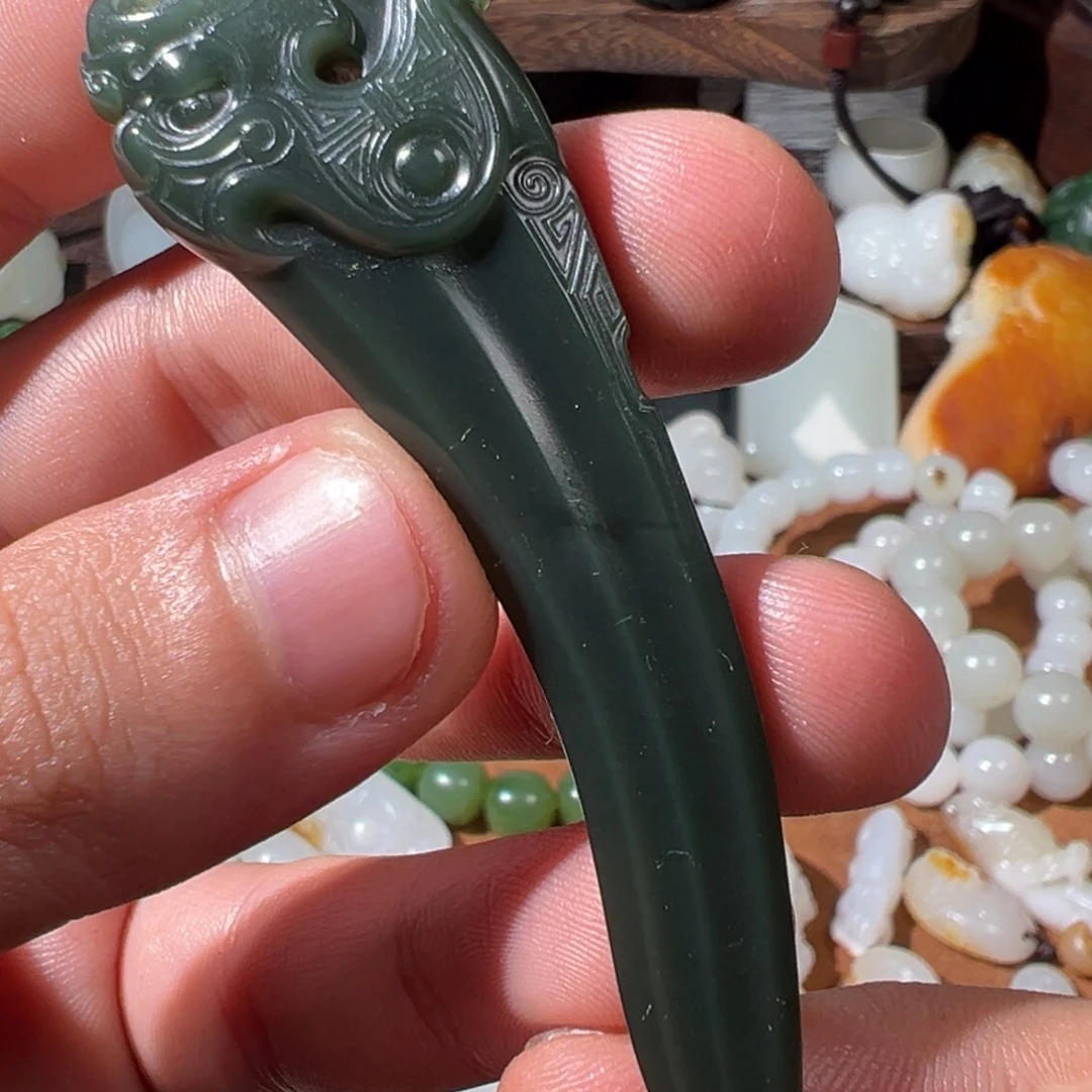 和田玉（青玉）未镶嵌颈饰