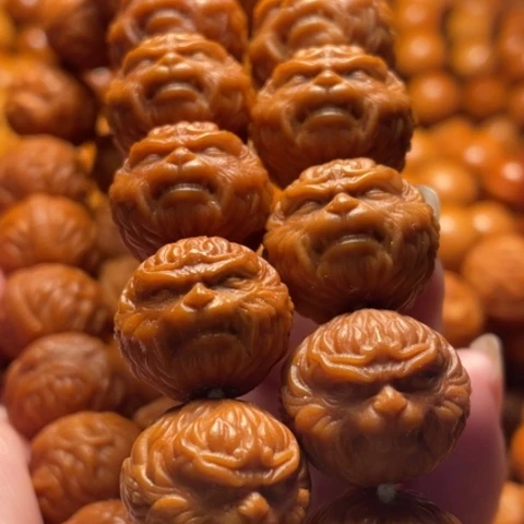 手串猴头核桃h****悔舞台