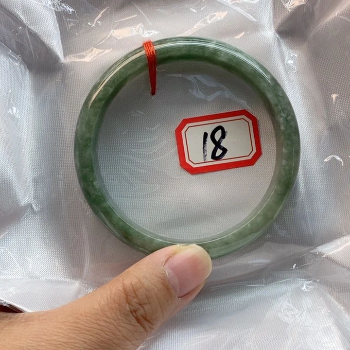 爱***我未镶嵌手镯翡翠翡翠