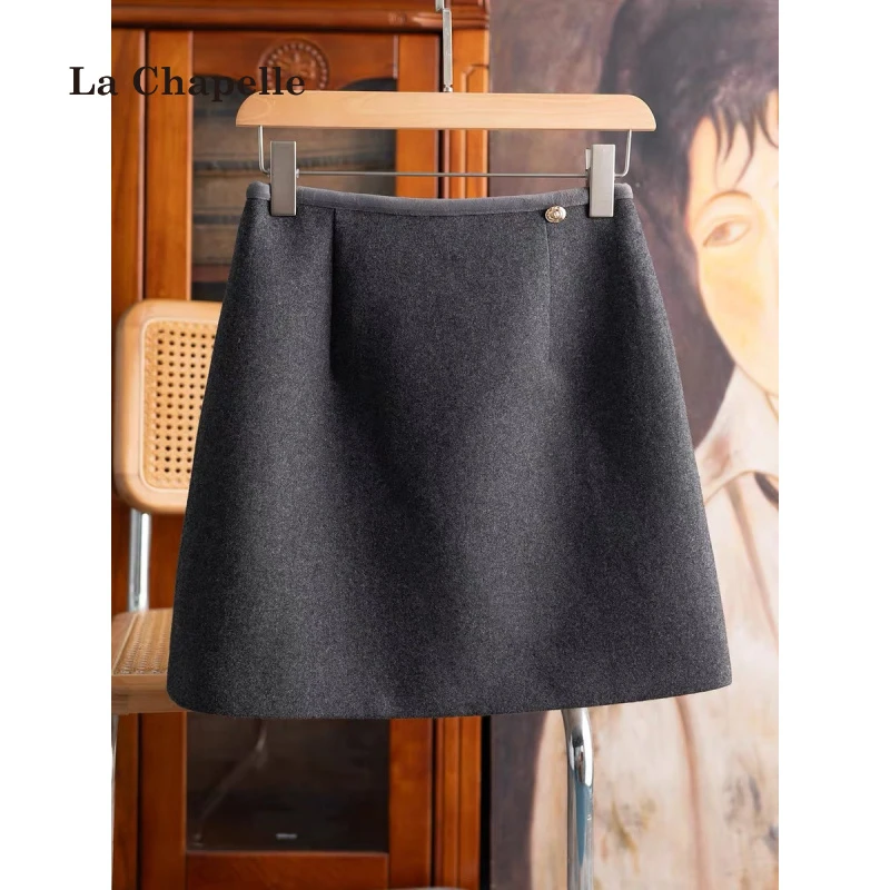 拉夏贝尔呢子半身裙女秋冬钉扣高腰A字气质黑色短裙带防走光内衬