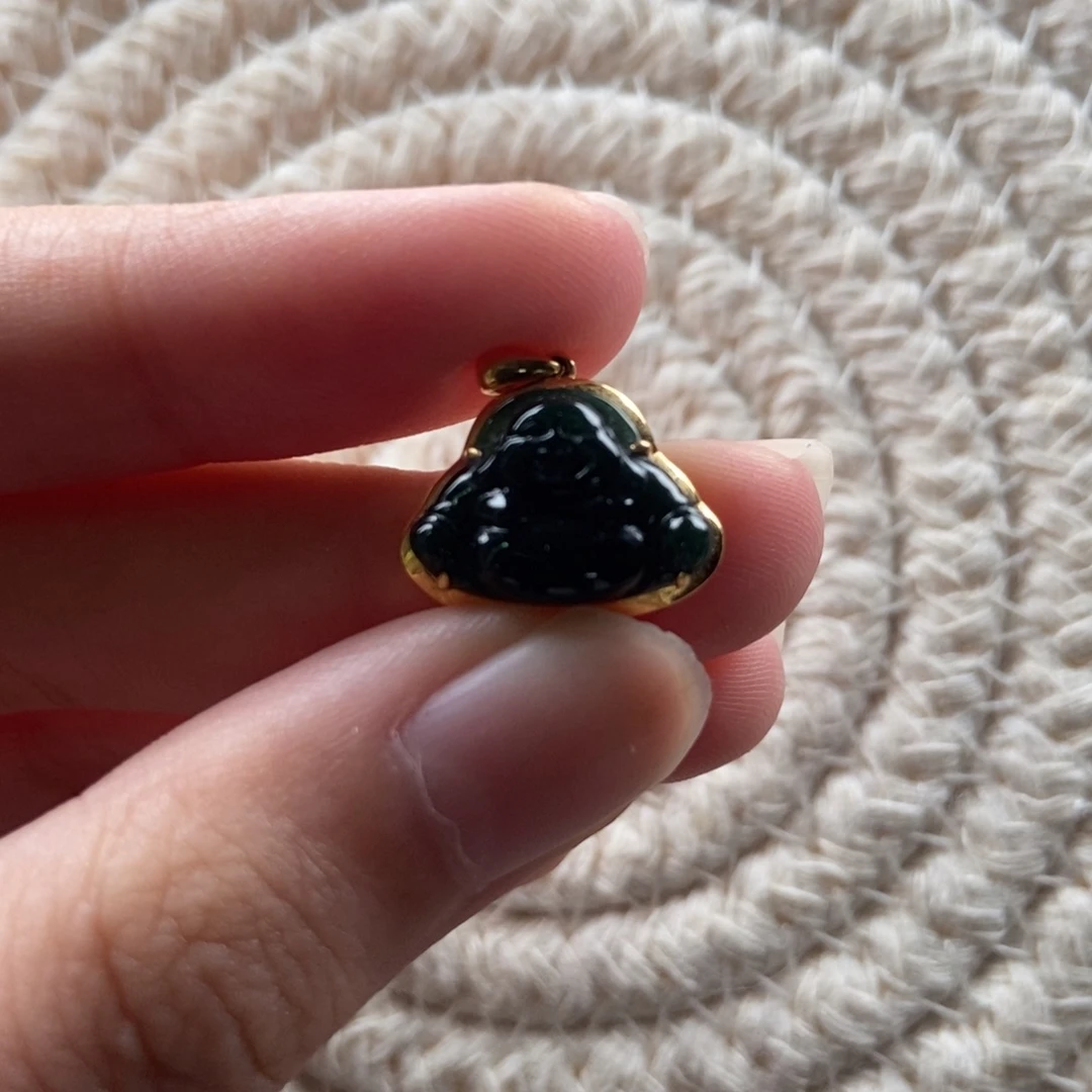 翡翠18K金镶嵌颈饰佛公