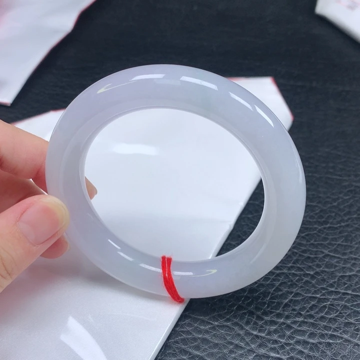 翡翠手镯（圆镯）未镶嵌盖**胖