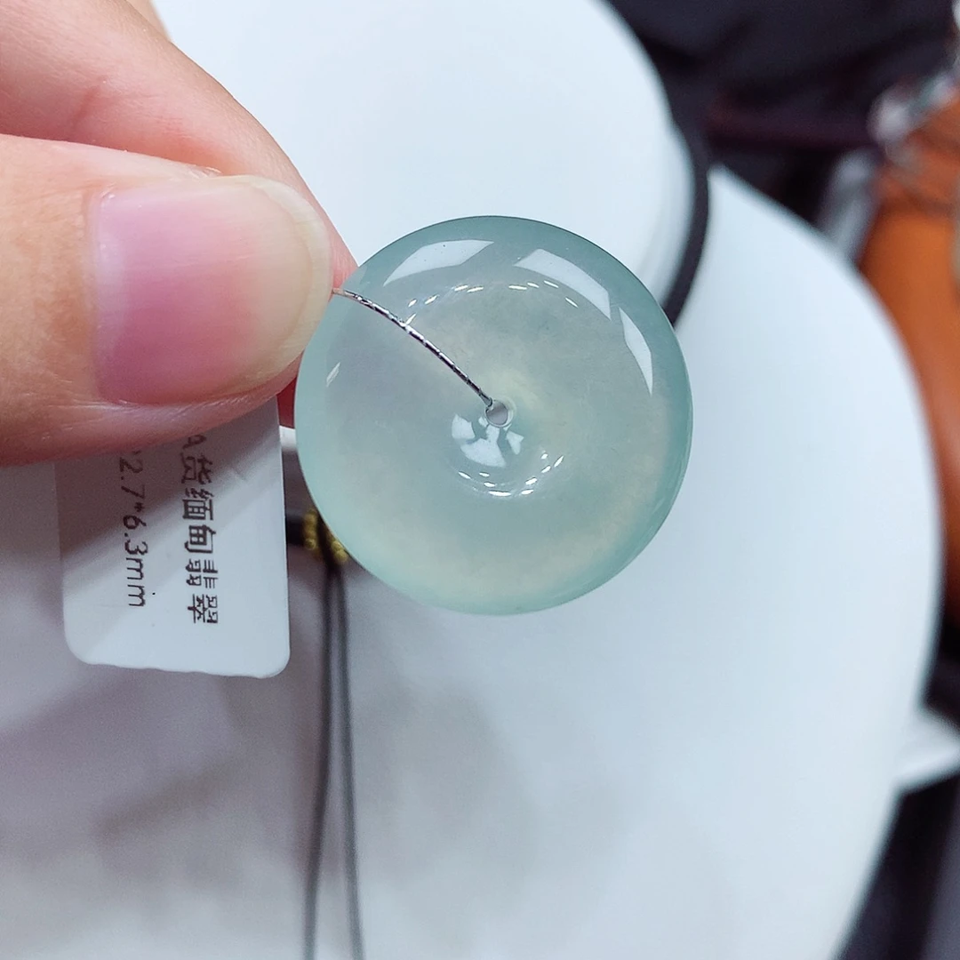 翡翠未镶嵌颈饰翡翠111，22.7/6.3