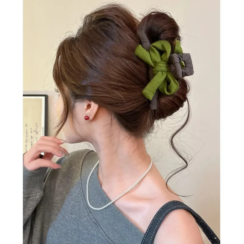 W森系抹茶绿蝴蝶结抓夹女秋冬高级感大号鲨鱼夹2025新款后盘发器