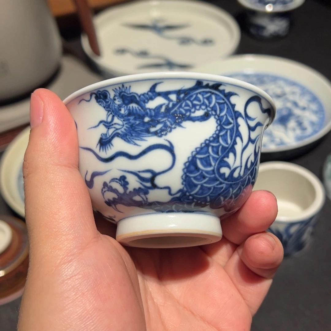 杯子内模印龙杯压手杯