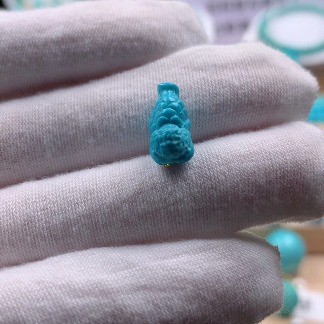 绿松石配饰未镶嵌