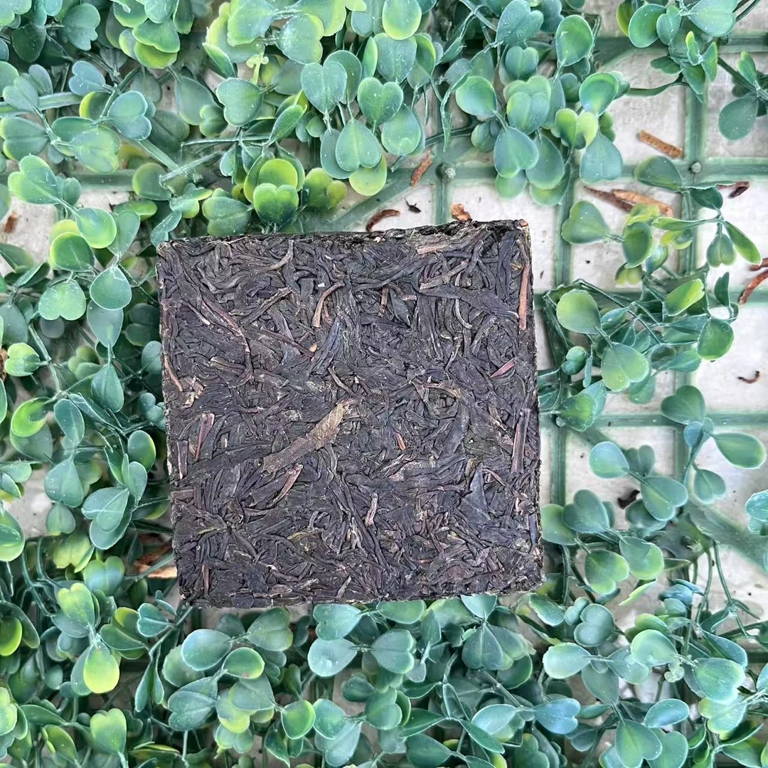 雨腾古茶 “麒L”菩提M树紫芽X根200g/砖 生茶(7月14)