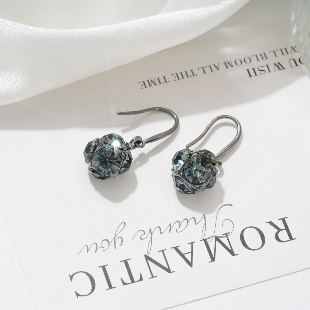 铜合金耳饰 黑色时尚通勤原创设计日韩耳环简约个性饰品轻奢N3243