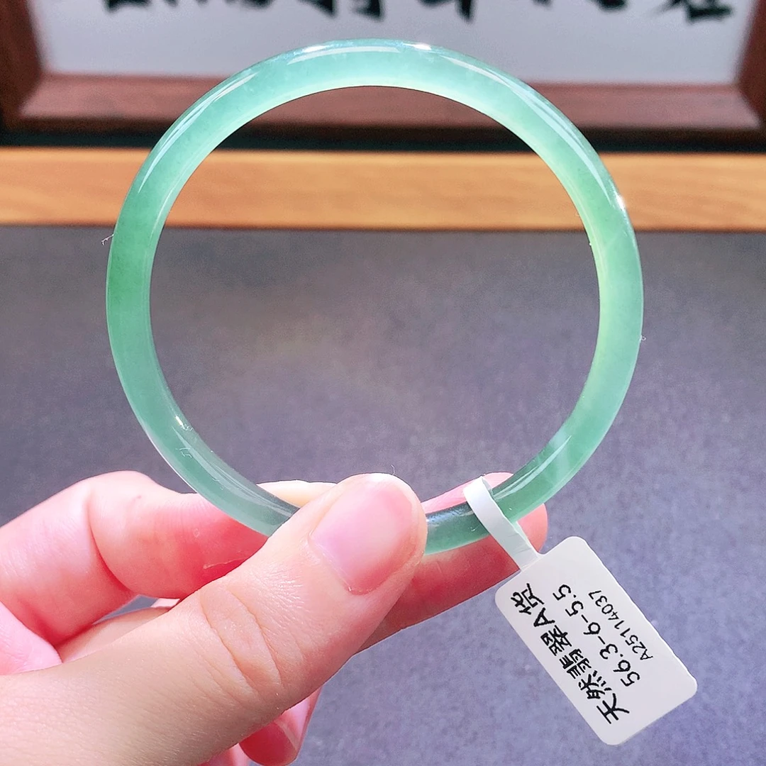 翡翠未镶嵌手镯天然翡翠