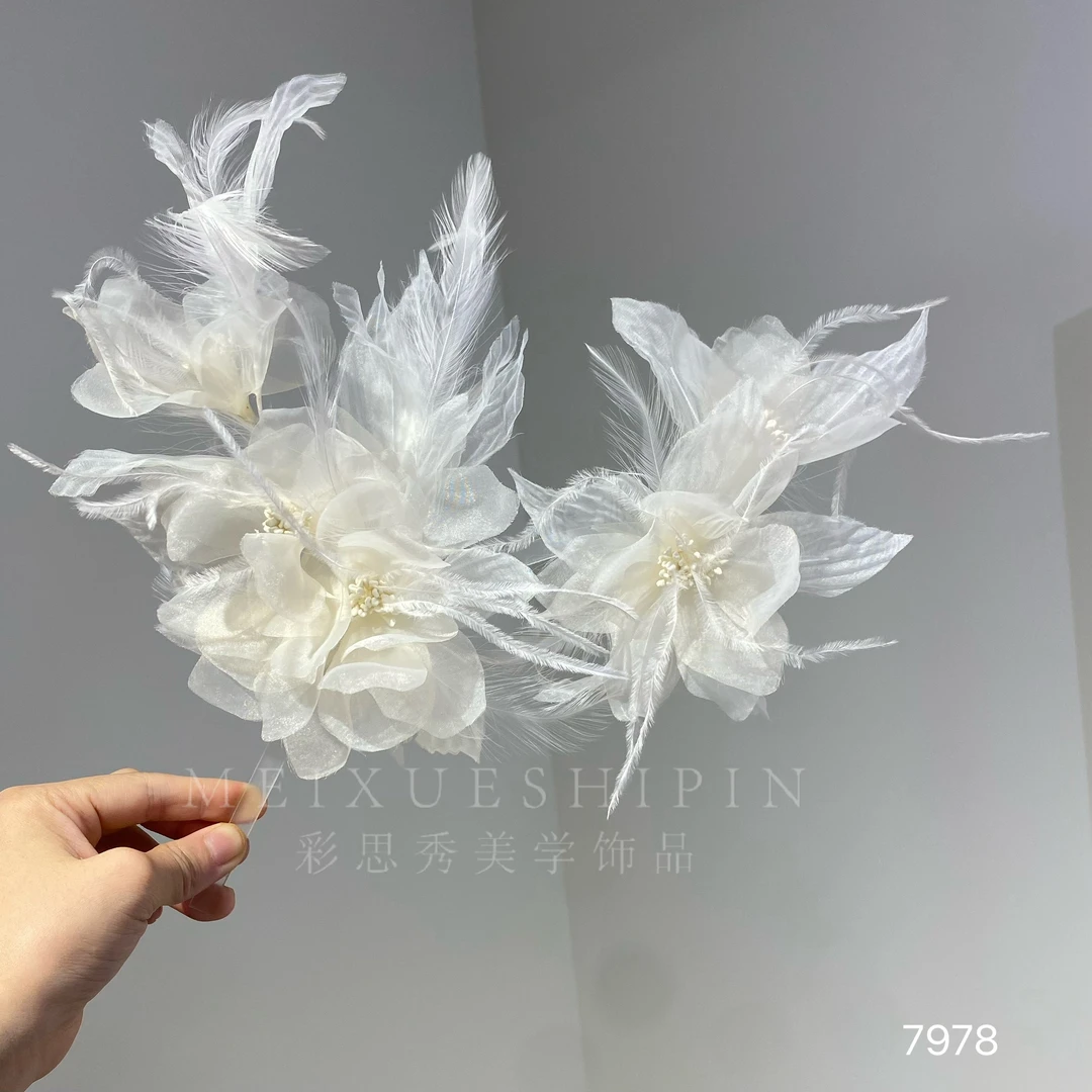 非金属硅胶婚庆饰品 7978｜小众手工款白色羽毛山茶花对夹晨袍头饰