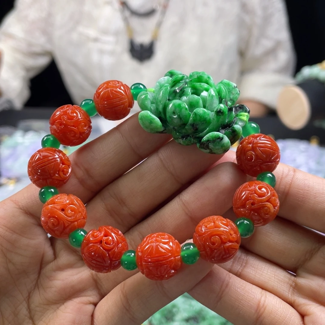 贝***牛翡翠未镶嵌颈饰代编织