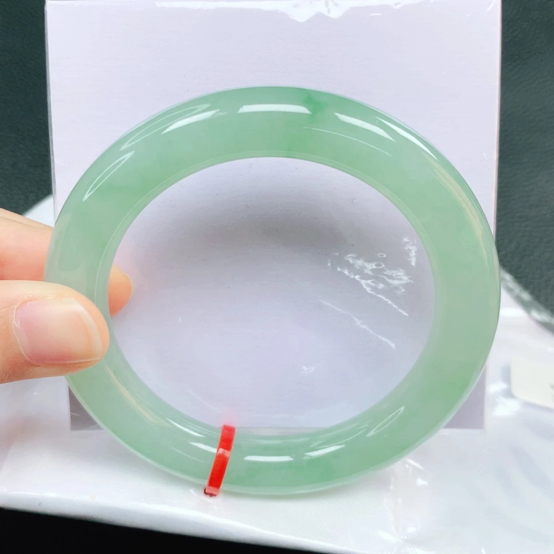 翡翠未镶嵌手镯56圈