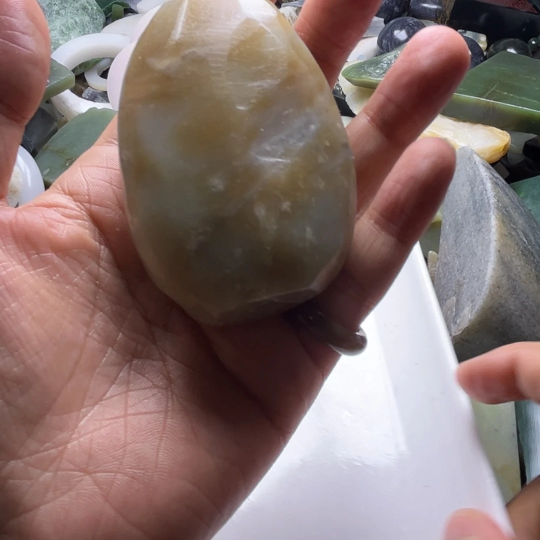 和田玉（糖玉）未镶嵌挂件