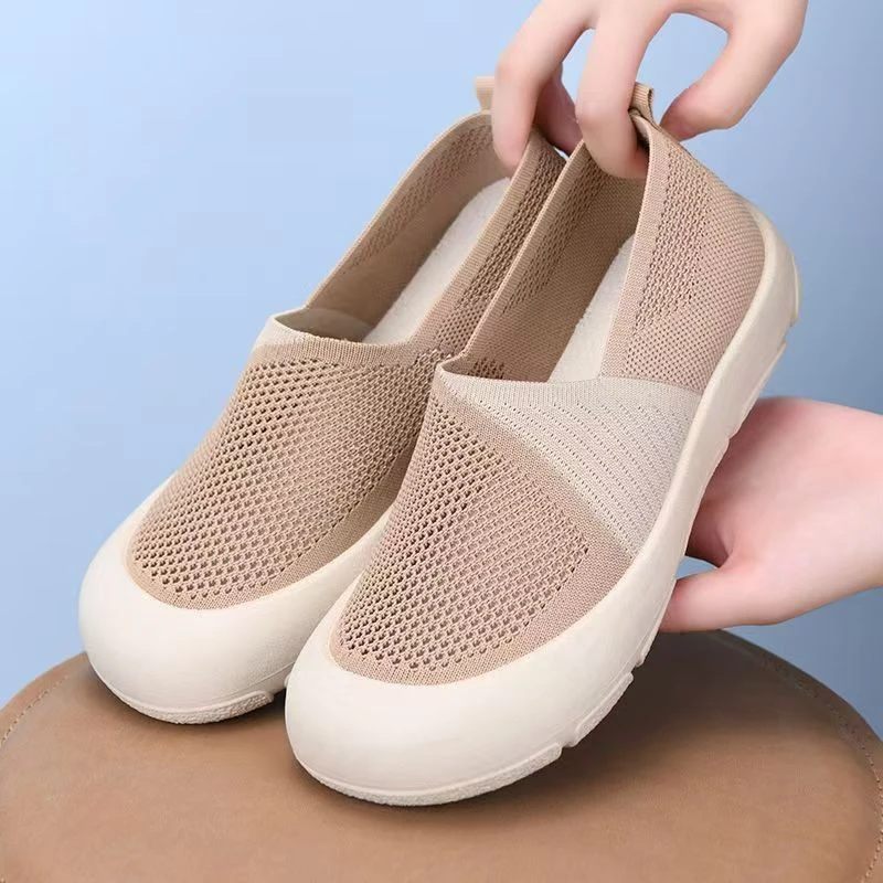 2025夏季新款舒适透气女鞋一脚蹬时尚镂空老北京布鞋妈妈鞋百搭