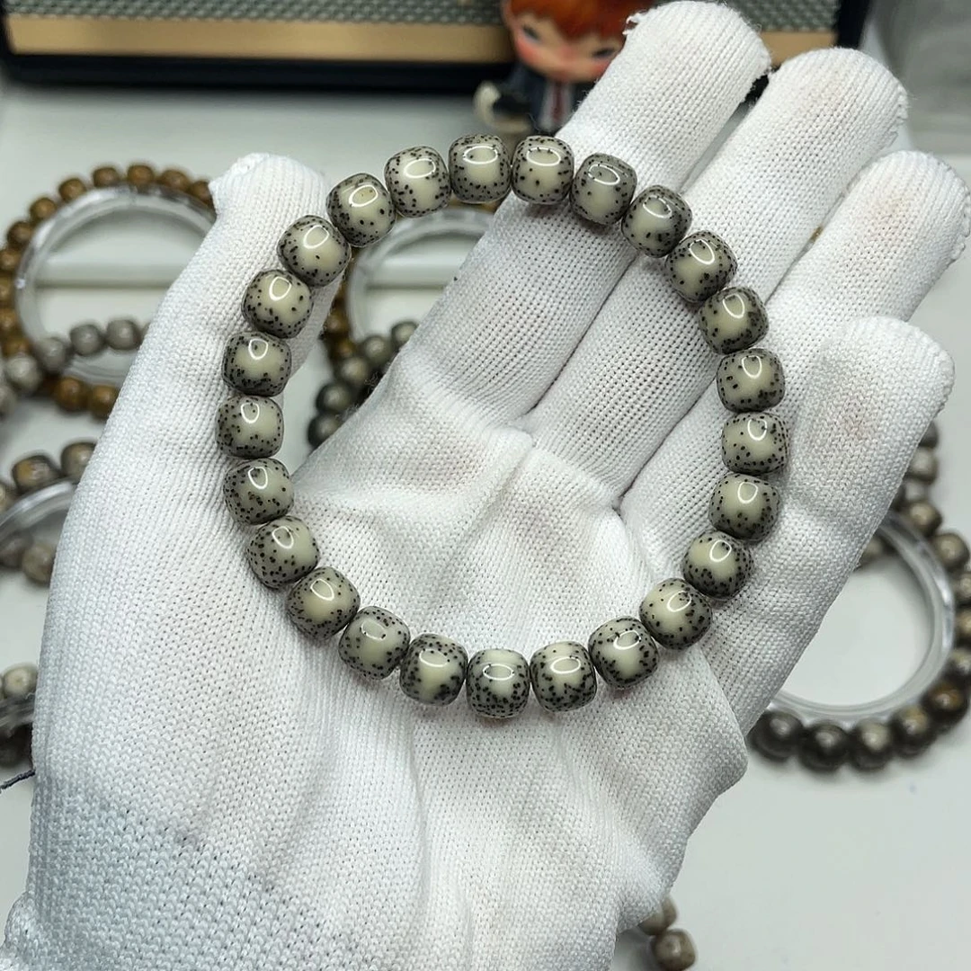 手串星月菩提9mm 绿冰侧留白