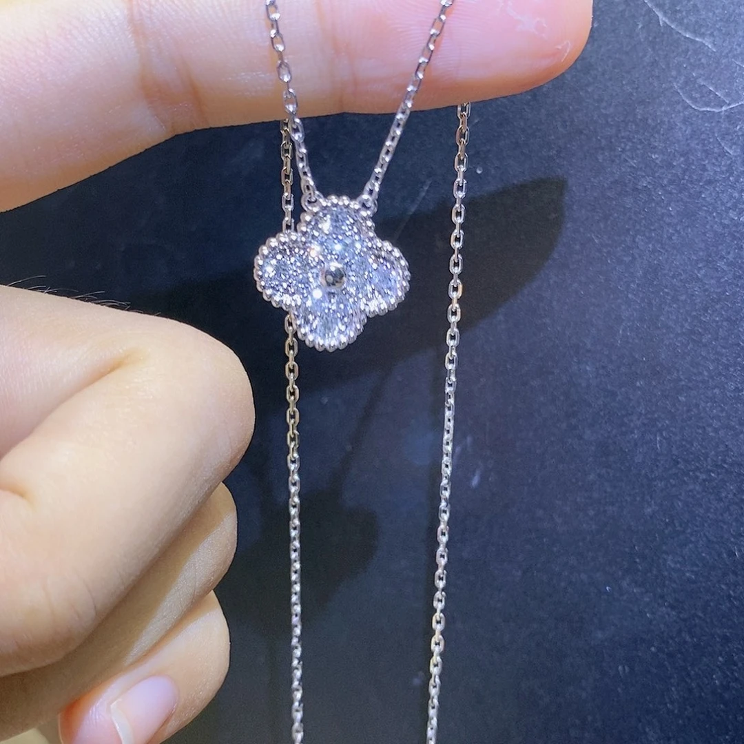 项链钻石18K金镶嵌中号四叶草k白