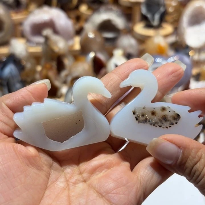 紫晶未镶嵌大型摆件（非配饰）天鹅