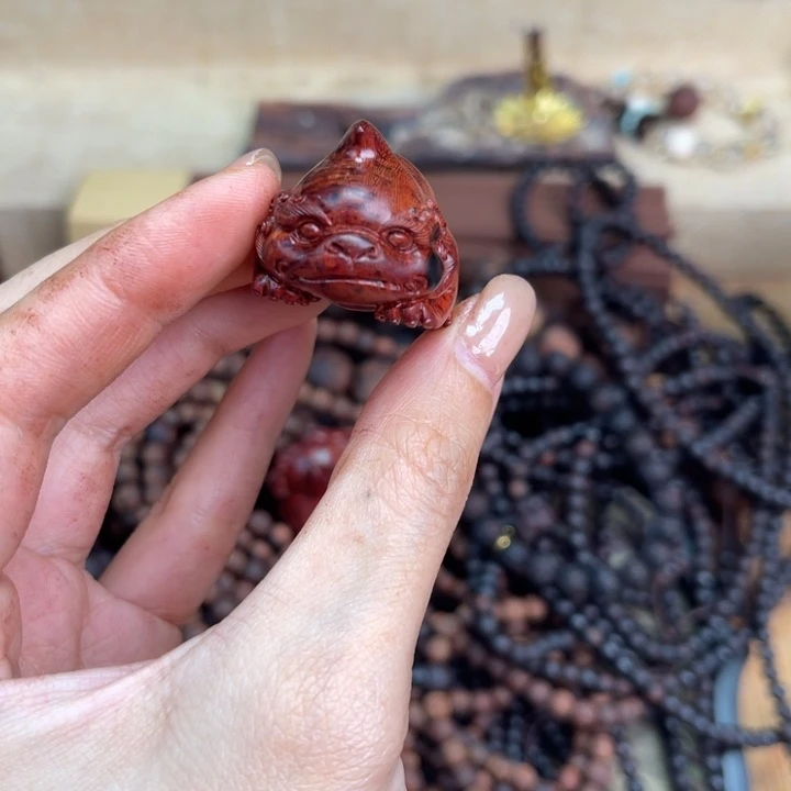 降真香其他3.4谛听海南红降雕刻件