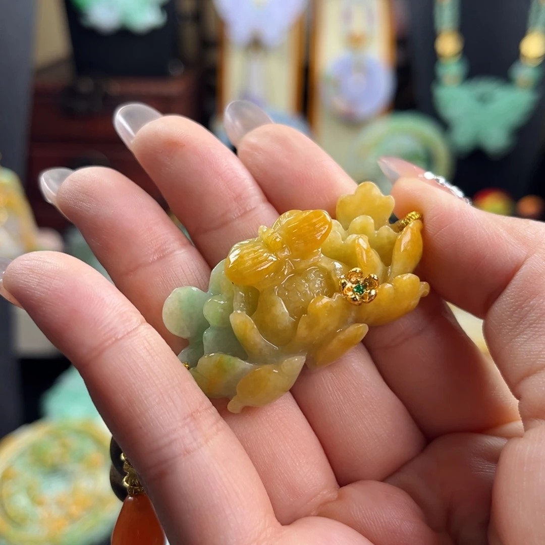 木***清翡翠未镶嵌颈饰冰