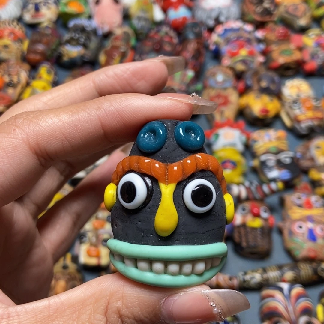 颈饰琉璃印度尼西亚大牙