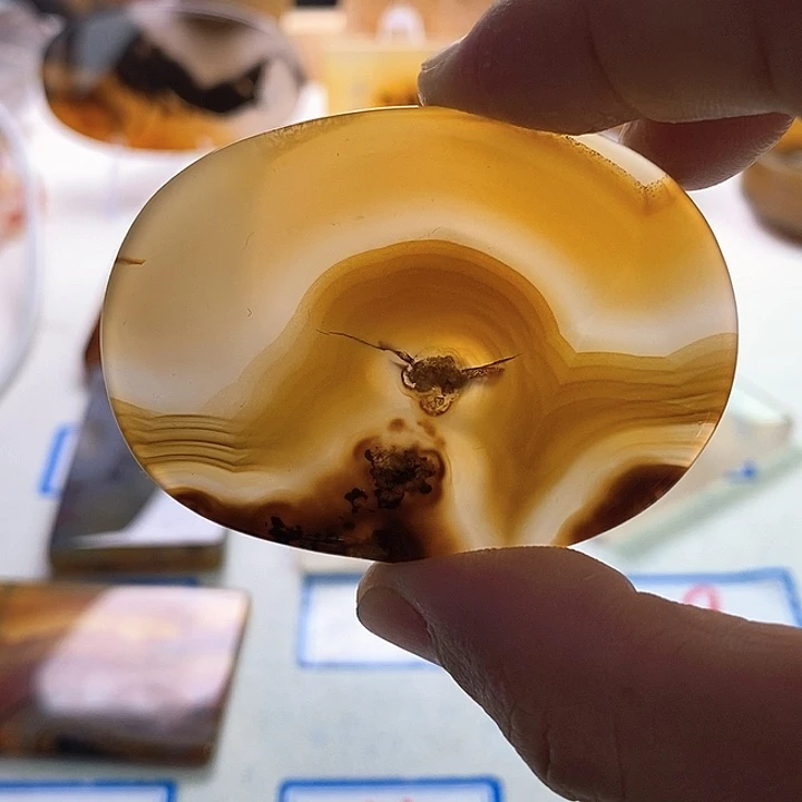 玛瑙/玉髓未镶嵌珠宝半成品