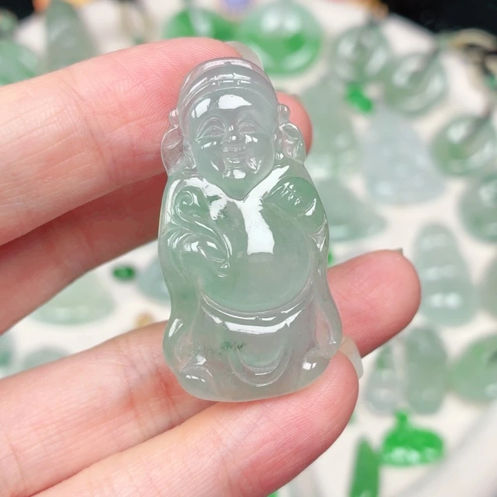 颈饰未镶嵌翡翠?****?缅甸天然A货翡翠