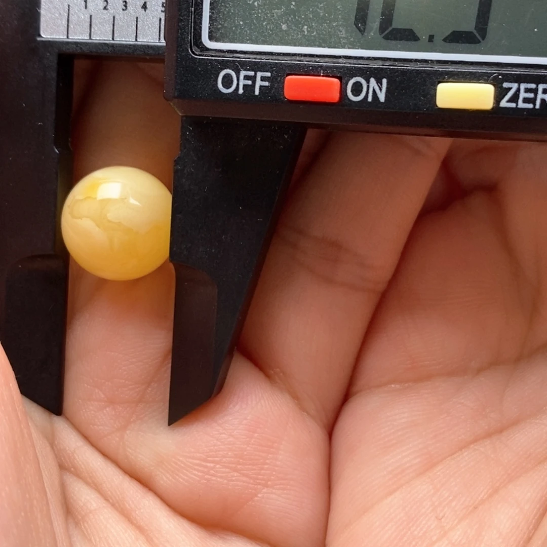 琥珀未镶嵌珠宝奇石蜜蜡