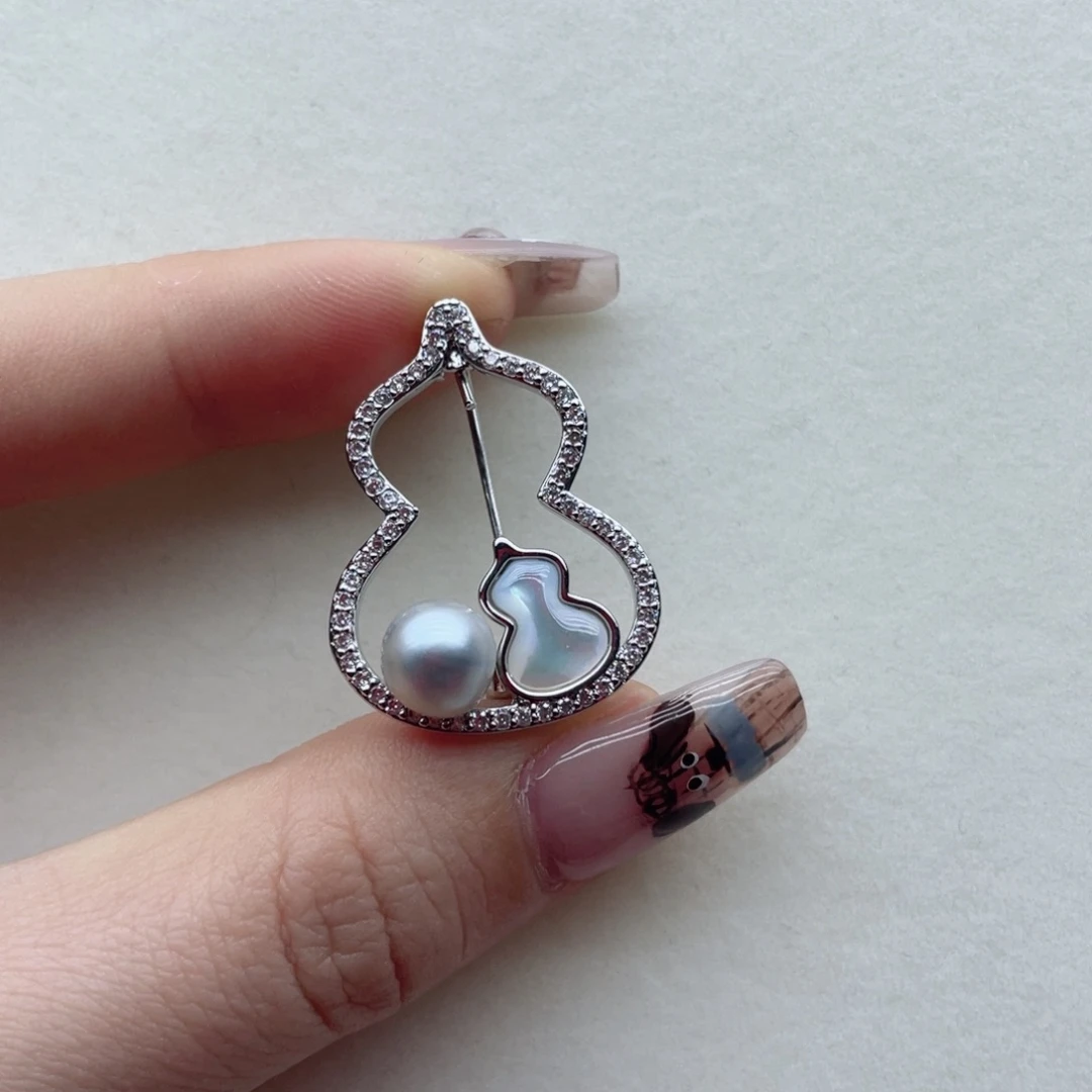 未镶嵌海水珍珠胸针A20