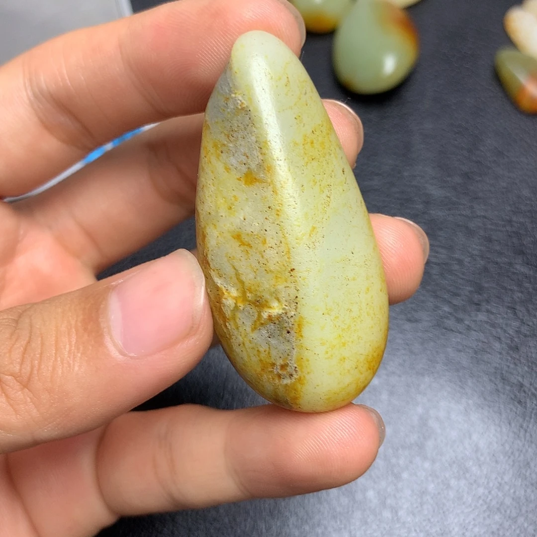 和田玉未镶嵌摆件