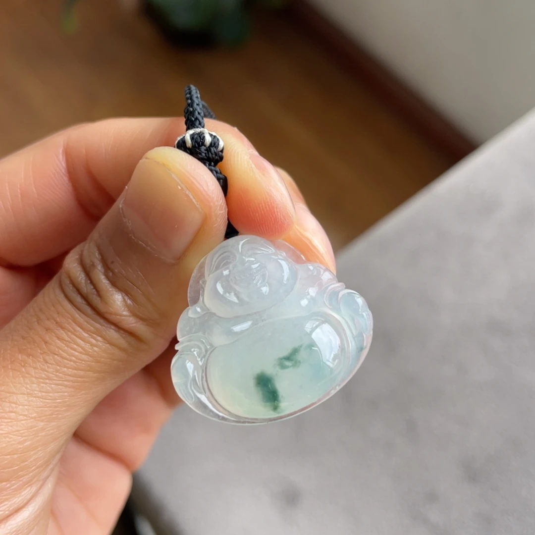 翡翠未镶嵌颈饰飘花