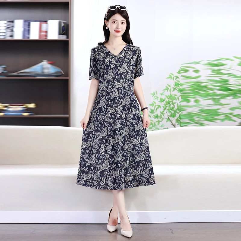 大码妈妈夏季气质显瘦中年短袖连衣裙中老年新款时尚洋气裙子碎花