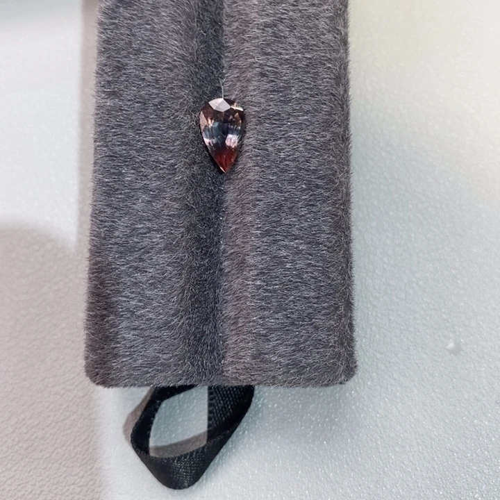 彩色蓝宝石裸石未镶嵌1.55克拉