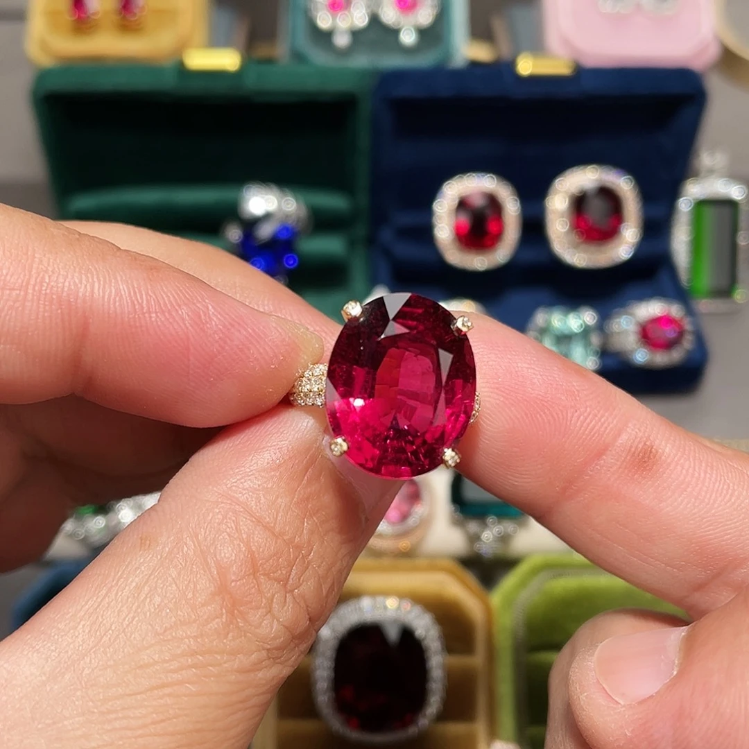 戒指18K金镶嵌碧玺15.7ct