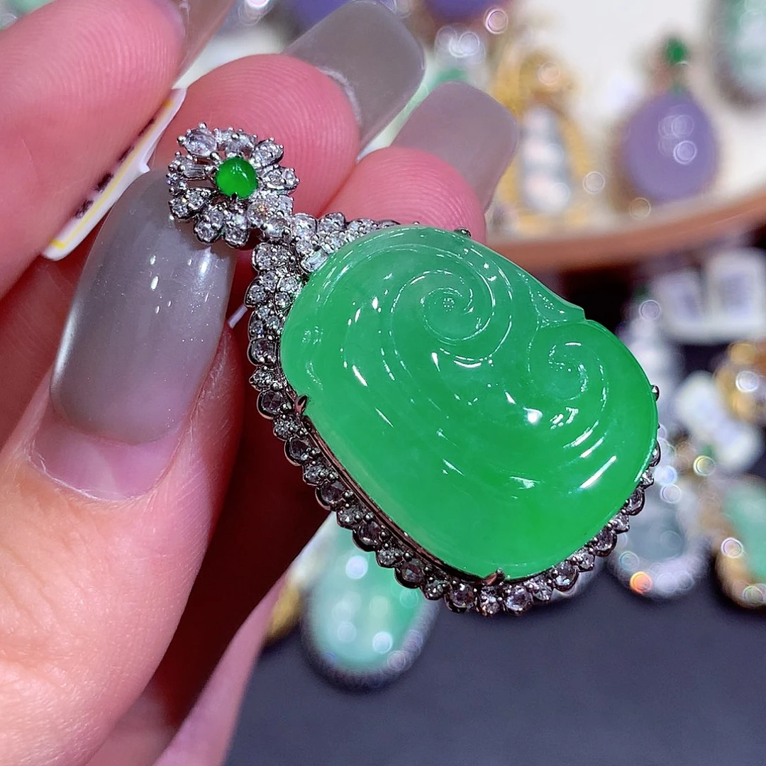 吊坠(不含链)18K金镶嵌翡翠