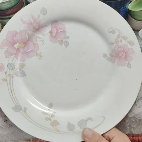 瓷片瓷器，各种摆件，瓷片，