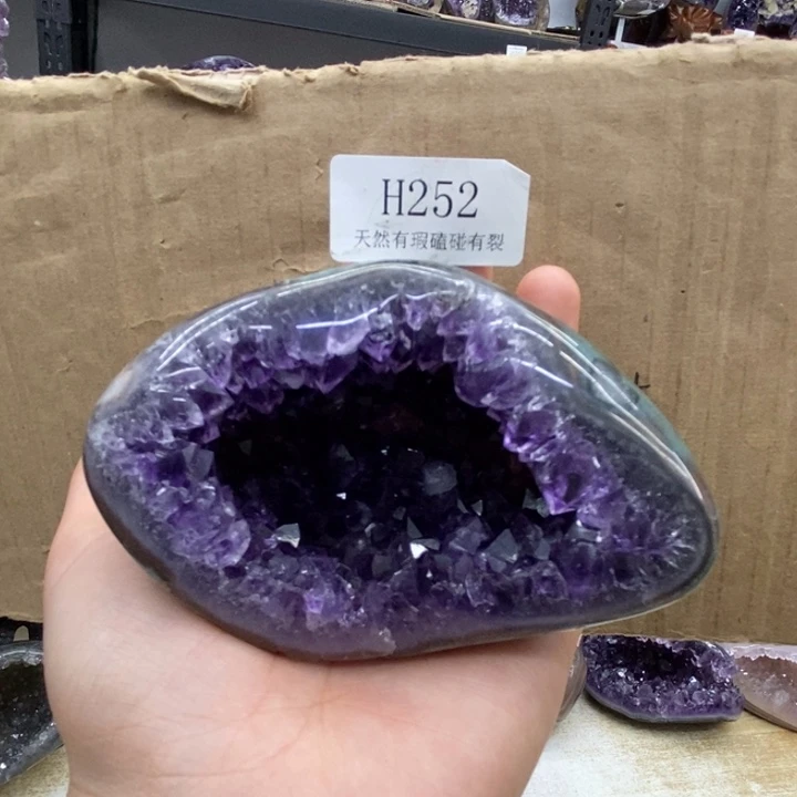 紫晶大型摆件（非配饰）未镶嵌