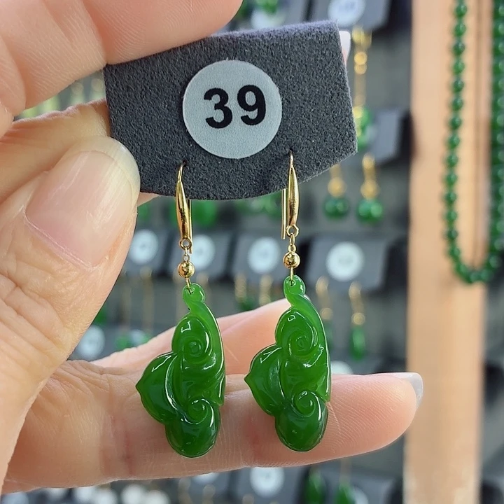 和田玉18K金镶嵌耳饰