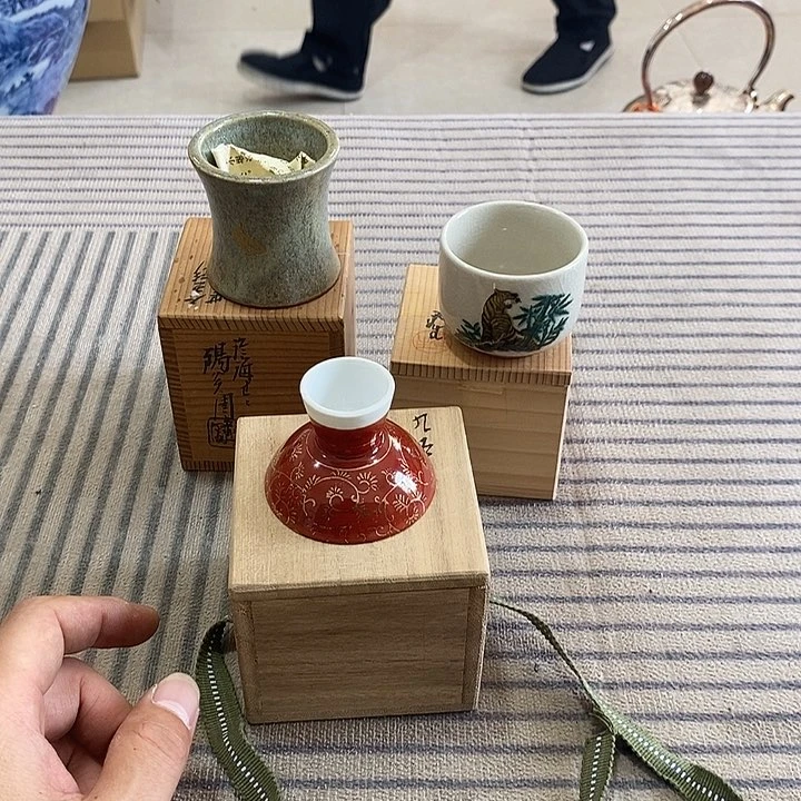 梁****玩中古回流全新全品