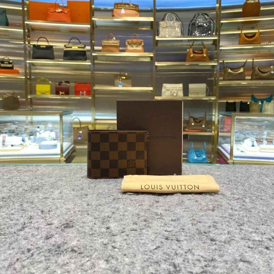 全新未使用 LV LV 棋盘格三层折叠钱包 多个卡槽容量大