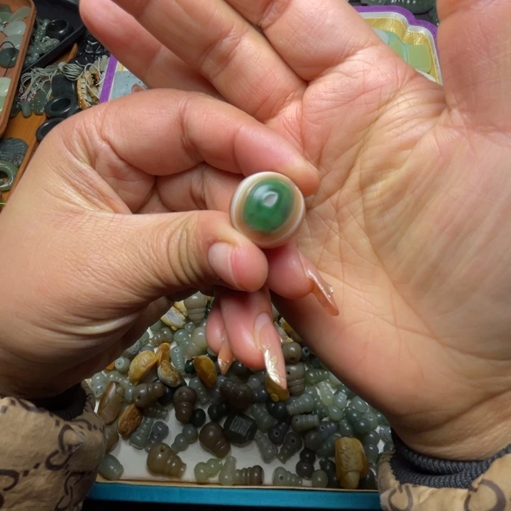 软玉未镶嵌珠宝半成品