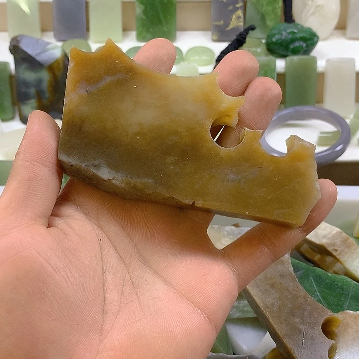 和田玉未镶嵌珠宝半成品