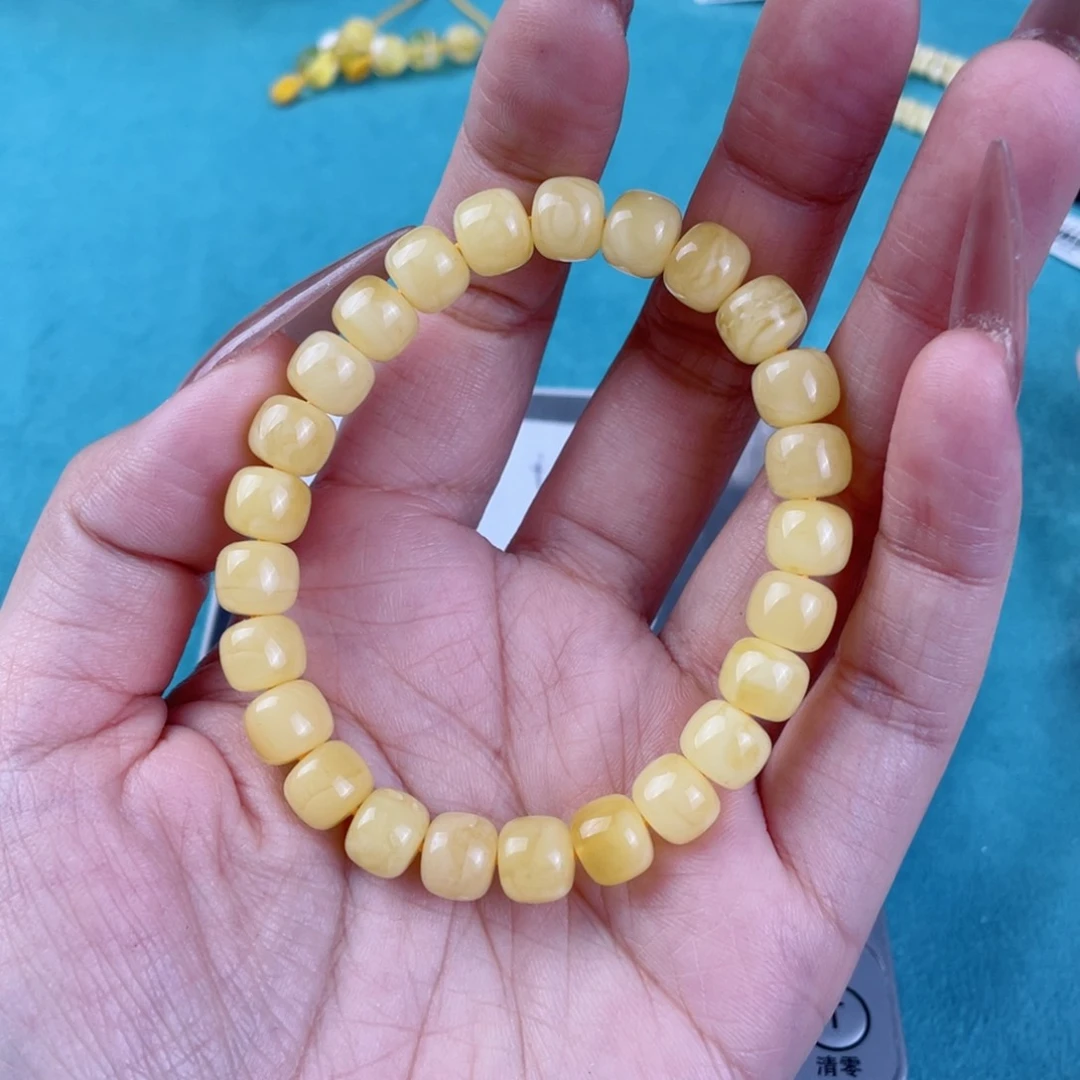 蜜蜡裸石未镶嵌蜜蜡