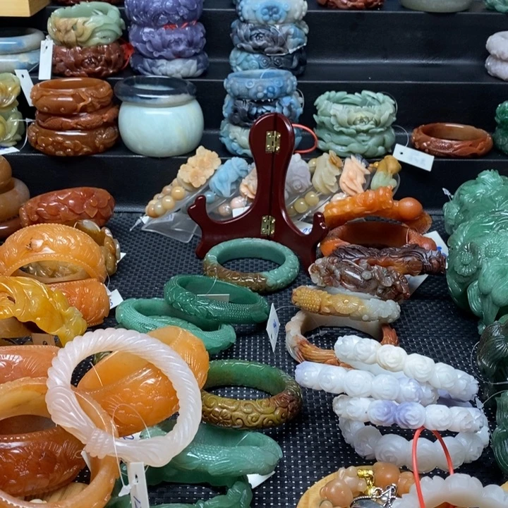 石英质玉手镯未镶嵌