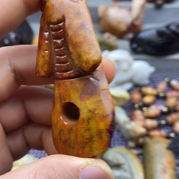 未镶嵌蛇纹石玉颈饰