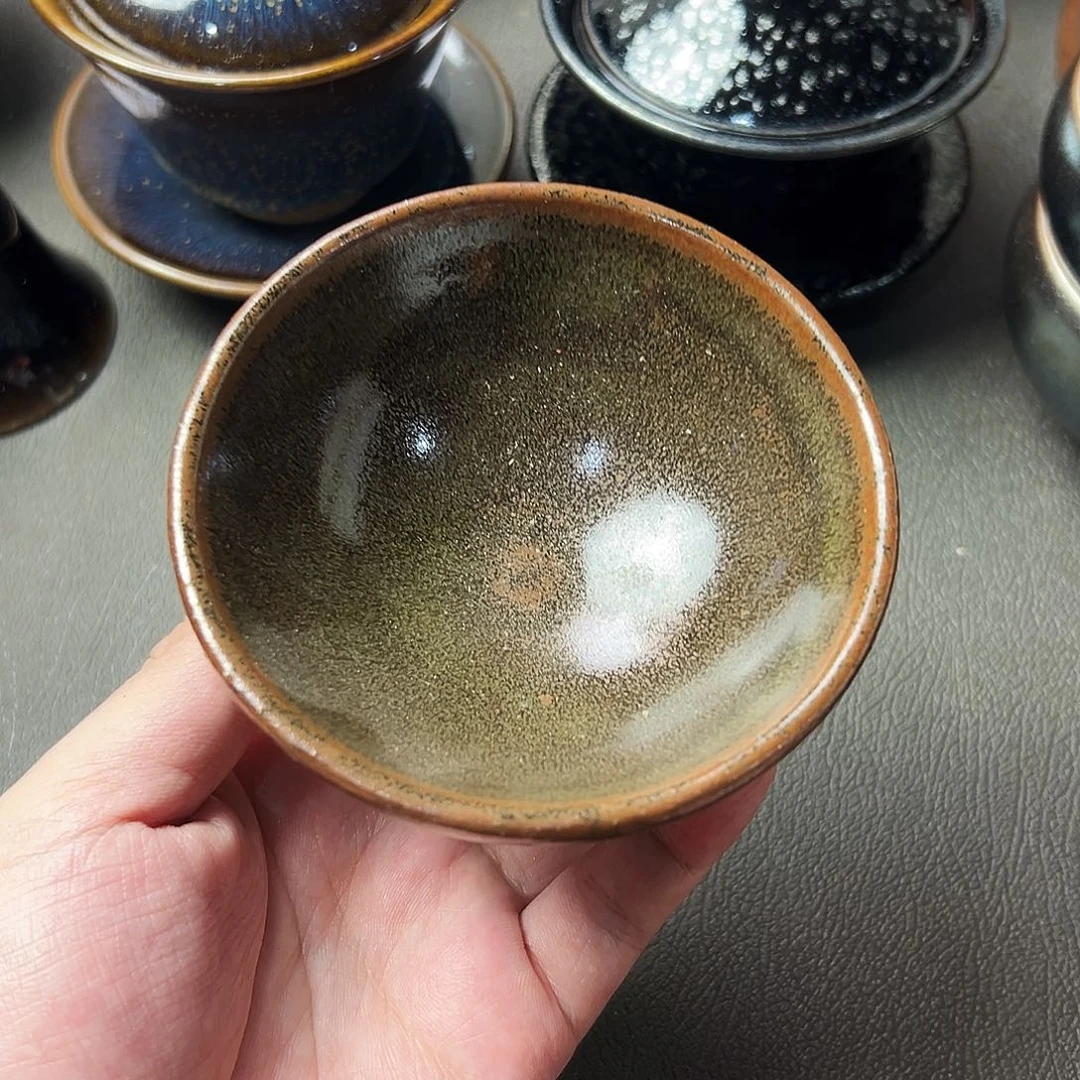茶盏好吧那我们去找地方休息