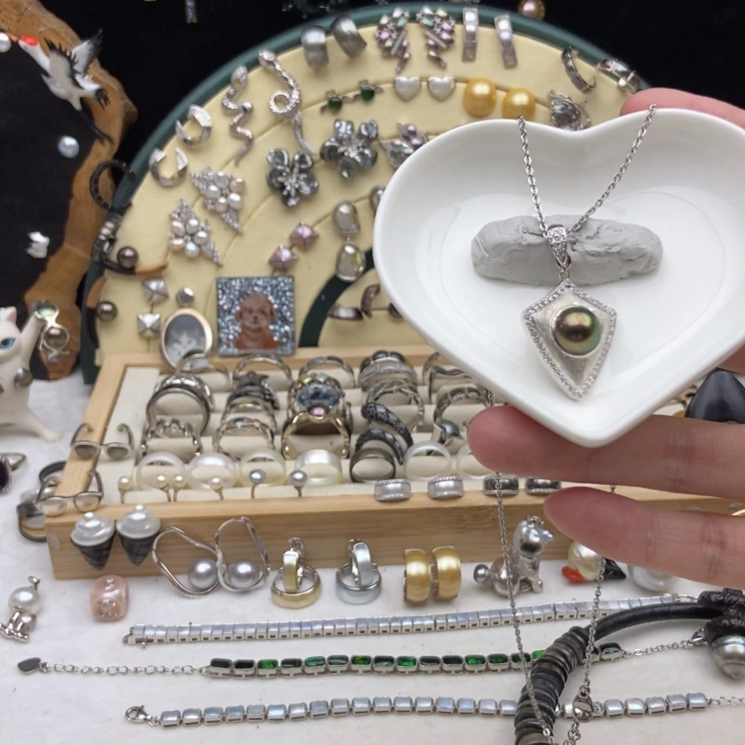 银S925镶嵌画框海水珍珠大溪地孔雀绿盾牌吊坠