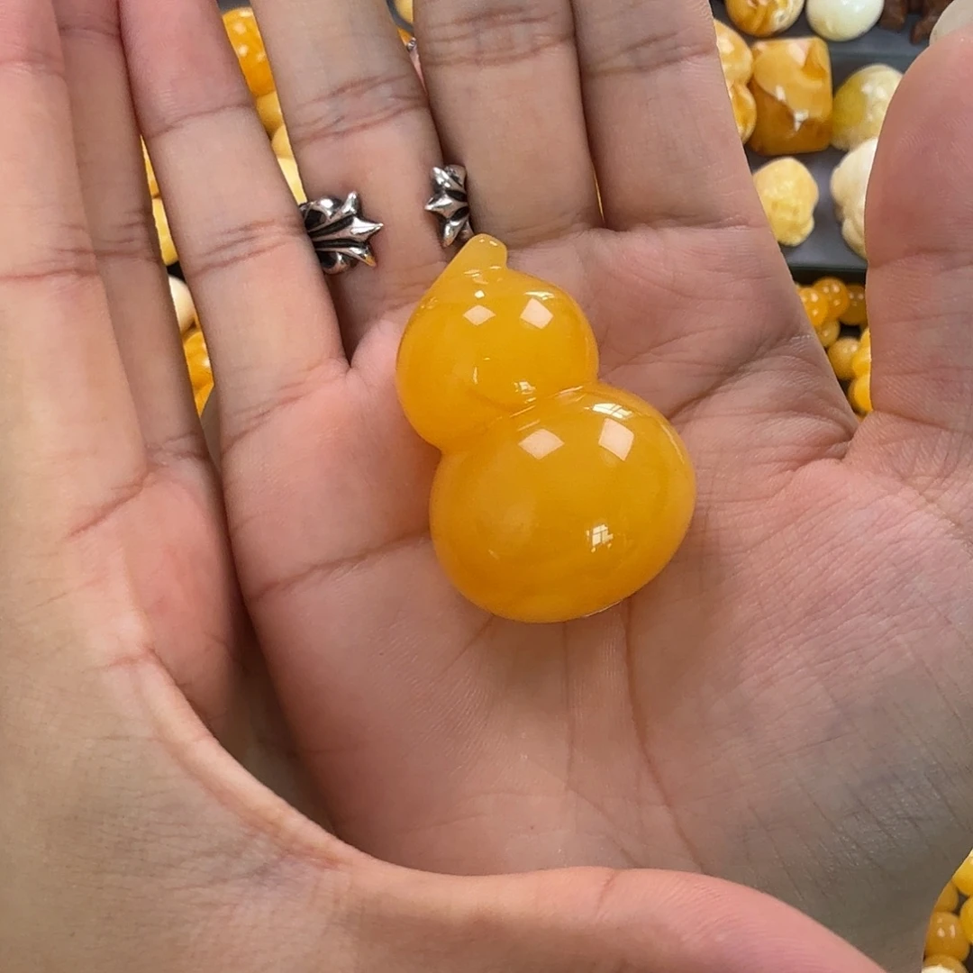 ****࿐蜜蜡未镶嵌珠宝奇石